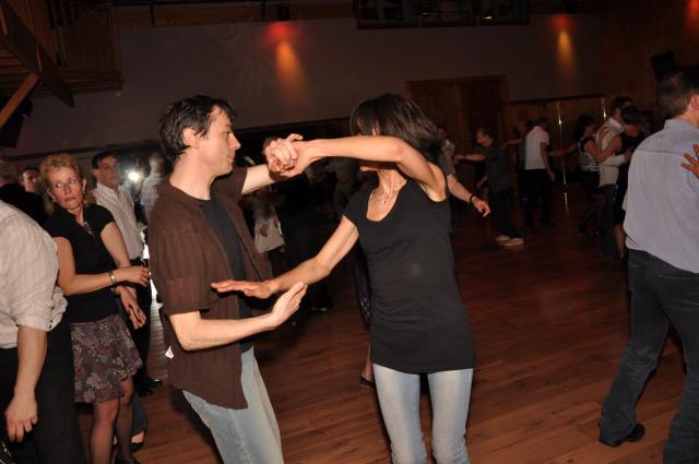 min 2010 04 18 station danse 072